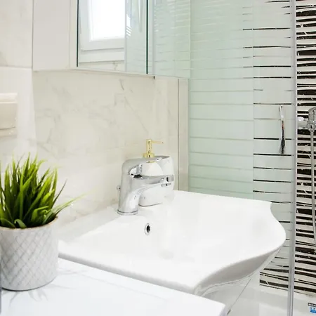 Aurelia Seaside Apartament *